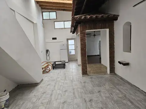 CASA en LOTE PROPIO para REFACCIONAR | APTO CREDITO USD 120 + 60 ( Terminada la Obra a los 3 años )