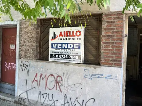 Av Gaona 1700