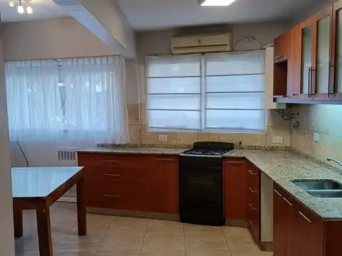 Juan Bautista Alberdi 700, Piso 2