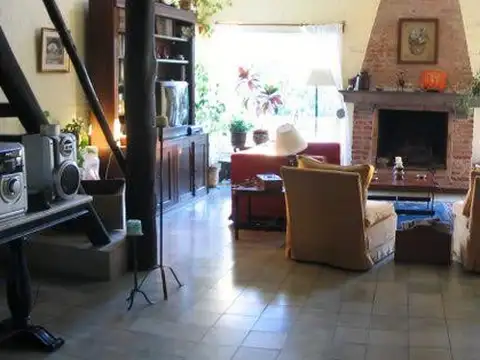 Casa 4 ambientes con 3 baños