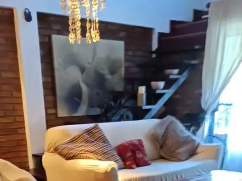 Casa en Venta en General San Martin, USD 98.000