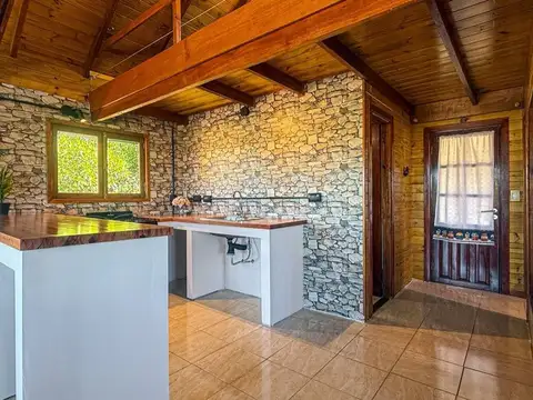 Casa 3 ambientes con 1 baño