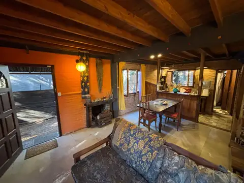 Casa 3 ambientes con 2 baños