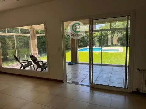 Casa en Venta en Campos De Alvarez, USD 370.000