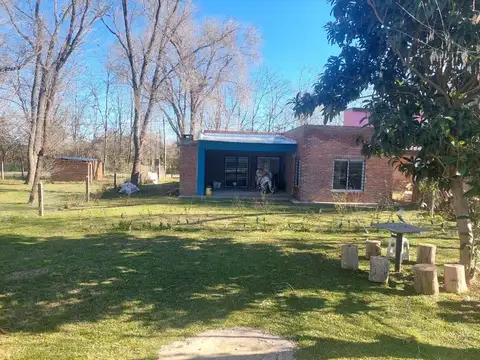 excelente oportunidad : propiedad con dos casas a la venta en Capilla del señor