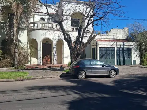 Casona de 4 Ambientes_ ITUZAINGÓ NORTE