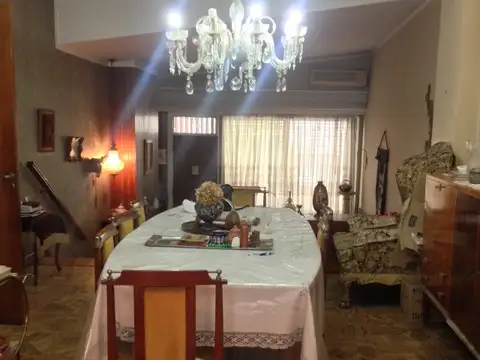 Casa en Venta en Adrogue, USD 230.000