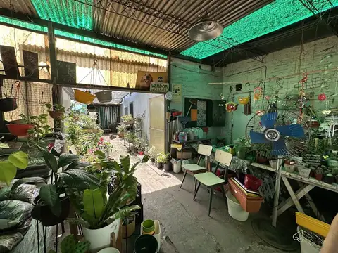 Casa idea destino comercial sobre Avenida Mosconi