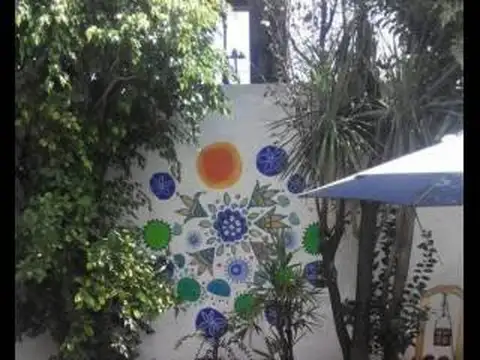 PH en Ramos Mejia Sur , Hermoso ph arbolado contrafrente sobre un lote de 8. 66 de ancho, 10mts  fon