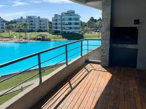 Departamento 4 ambientes con 3 baños