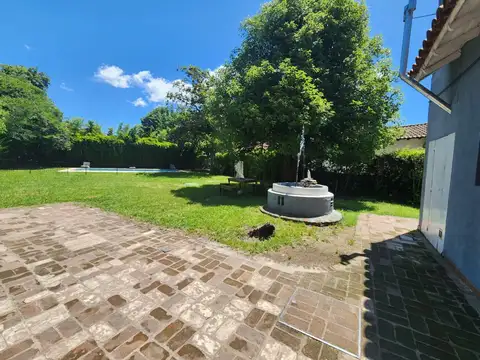 Casa 5 ambientes con 3 baños