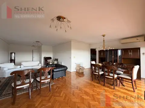 Departamento 4 ambientes con 2 baños