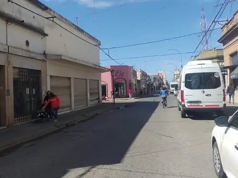 Local en Venta 60 años