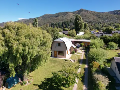 Venta Dos Viviendas: Casa 4 Amb   Depto 2 Amb sobre Lote de 750 m² Pinar del Lago Bariloche