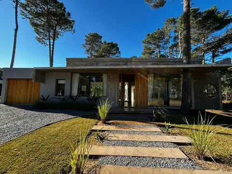 Casa en Venta en Alamos 2, USD 420.000