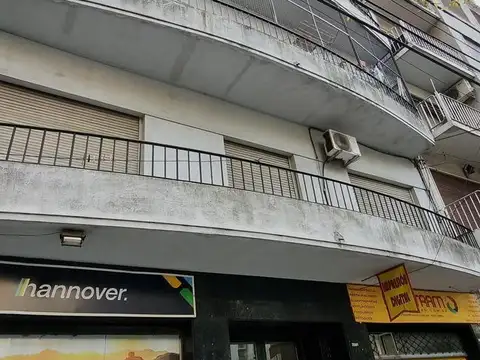 Departamento 4 Ambientes c/Balcón