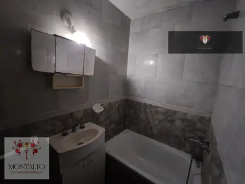Departamento en Alquiler en Hurlingham, $ 320.000