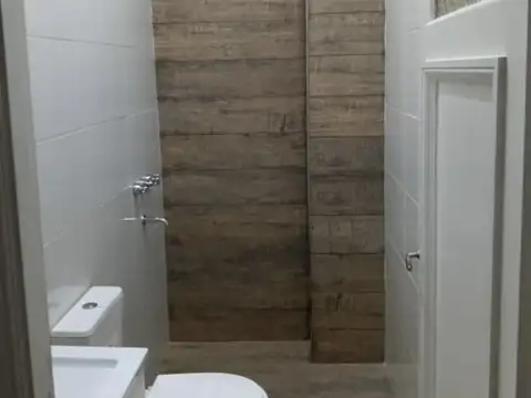 Depto Tipo Casa en Venta 60 años