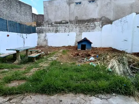 Depto Tipo Casa en Alquiler en Barrio Parque, $ 1.000.000