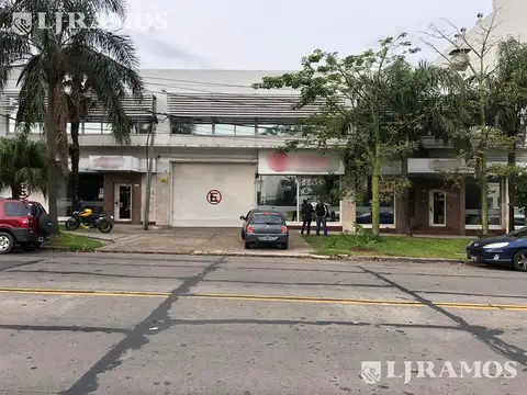 Excelente Deposito/oficina/Local - Munro