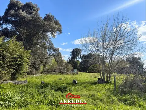 Venta · Lote con mejoras · vista al campo · Parque Exaltación 100