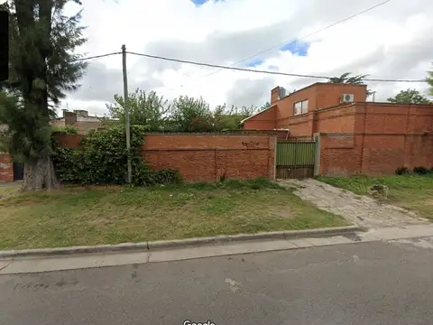 Camino Parque Centenario esquina 510 2100