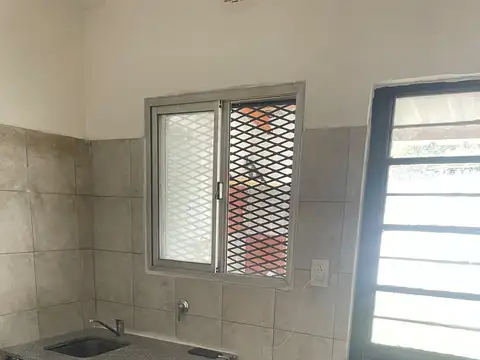 Casa en Alquiler con 1 cochera