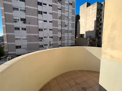 Departamento en Alquiler en Alberdi, $ 850.000