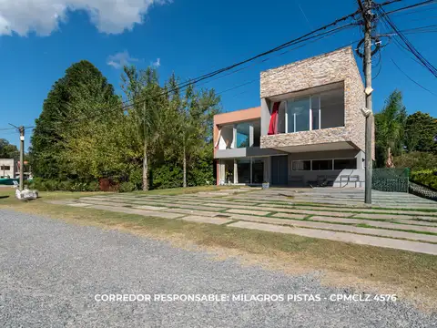 Casa en Venta al Oeste