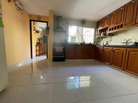 Depto Tipo Casa en Venta 56 años
