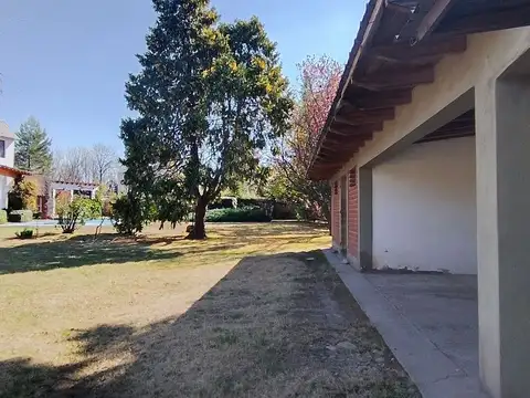 VENTA DE LOTE PARQUIZADO EN VISTALBA-B° LOS OLMOS