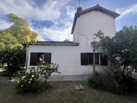 Casa en Venta en Adrogue, USD 280.000