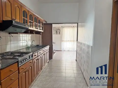 Casa 5 ambientes con 2 baños