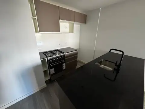 Juan Manuel De Rosas 1433 , Piso 3