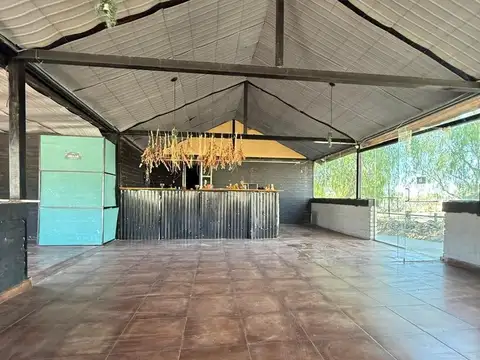 OPENHOUSE vende fabulosos locales amplios en El Challao