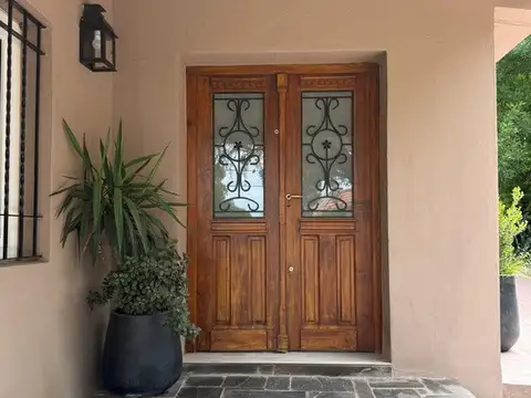Casa en Venta al Oeste