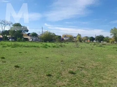 Lote en Venta en Los Hornos