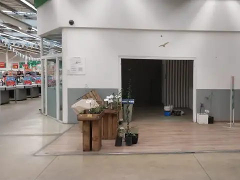 Local en Alquiler en Caseros, $ 380.000