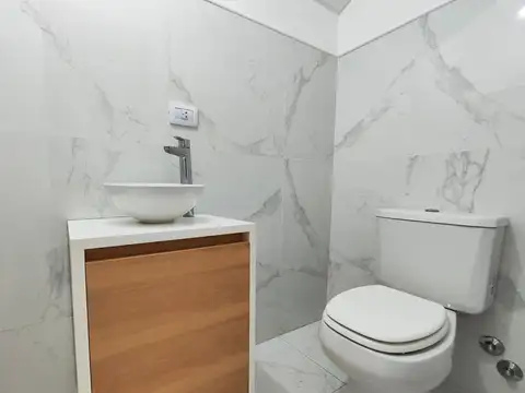 Depto Tipo Casa en Venta en Barrio Parque Leloir, USD 220.000