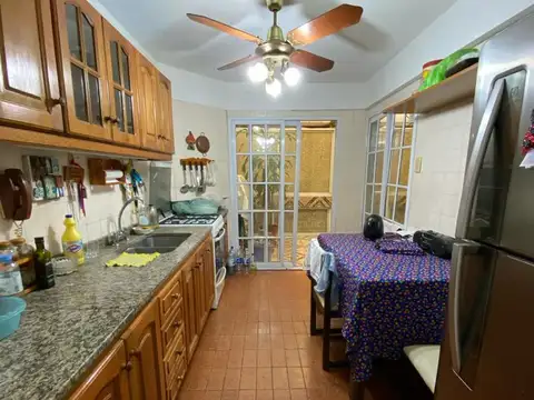 Humberto Primo al 2600