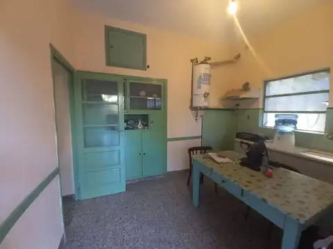 Casa 5 ambientes con 2 baños