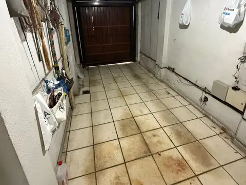 IDEAL INVERSORES  EXCELENTE UBICACION . ACEPTA PERMUTA