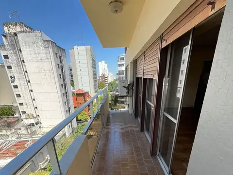 Departamento 6 ambientes con 2 baños