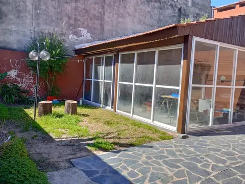 VENTA DE CASA C/3 DORMITORIOS,QUINCHO Y GARAJE
