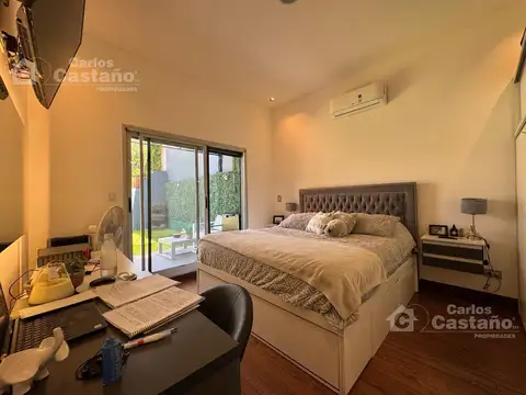 Moderna Casa Inteligente Reciclada A Nuevo a 2/C de la Av. Maipú.