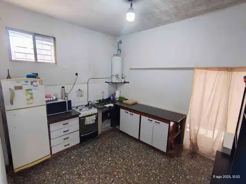 Venta casa con loft y Galpon Isidro Casanova