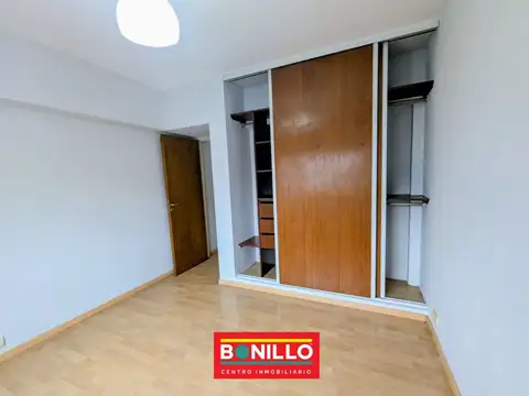 CARACAS 4600