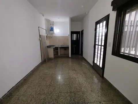 Depto Tipo Casa 2 ambientes con 1 baño