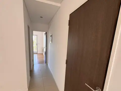 Departamento en Alquiler con 1 cocheras