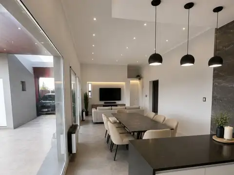 CASA EN VENTA EN DON MATEO